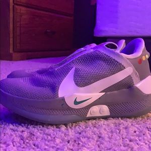 Nike Adapt BB never worn